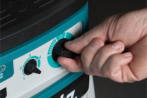 Makita discount bluetooth vacuum