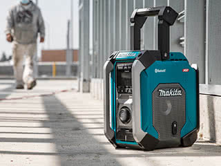 Cordless Bluetooth Job Site Radio