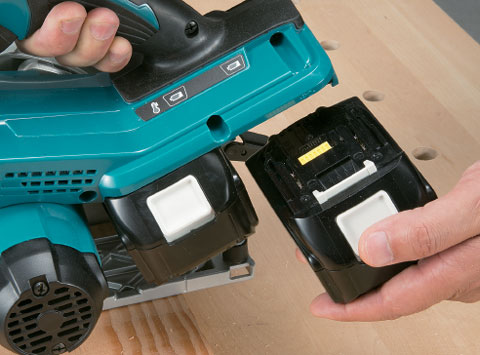 Photo of 2nd battery being inserted