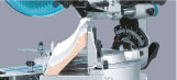 Cutting crown molding