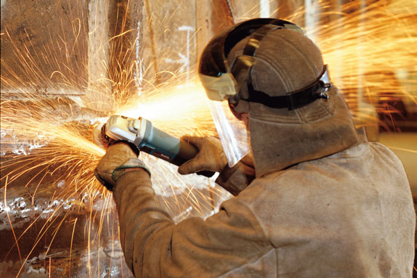 Photo of cutter in use