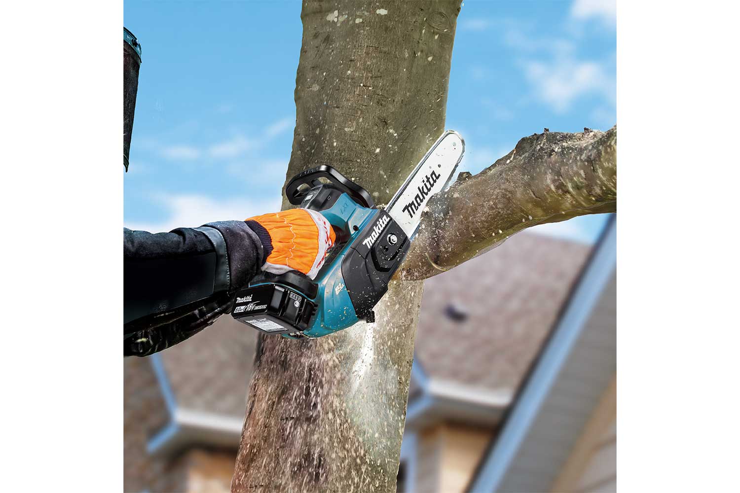 Makita - Product Details - DUC258Z 18V LXT Brushless 250mm Top