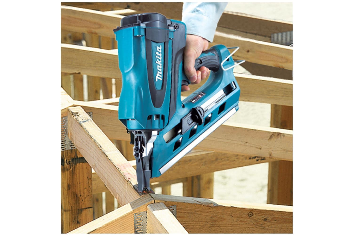 Makita Product Details GN900SE Gas Framing Nailer