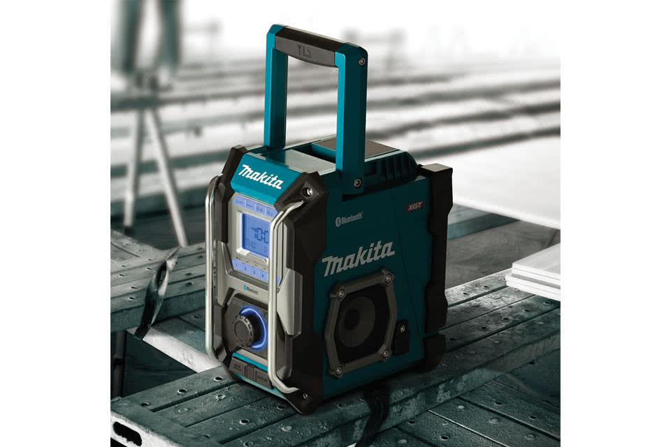 Makita MR008GZ Rechargeable Radio with Lantern Blue MR008G 40VMax Tool –  ICHIBAN DEPOT