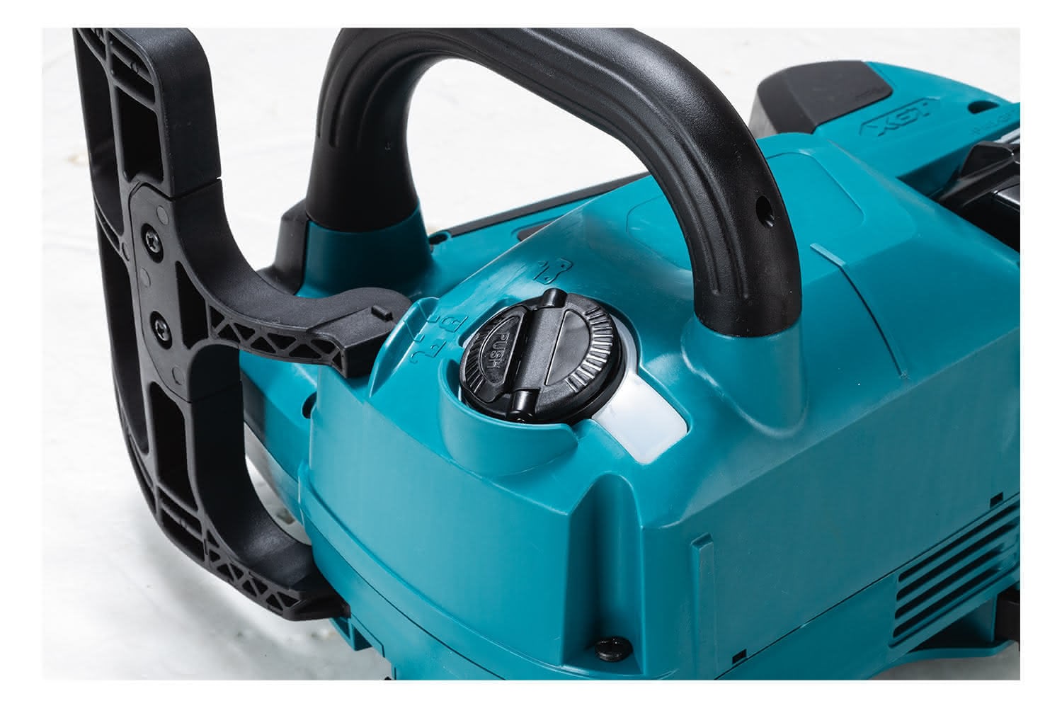 Makita - Product Details - UC004GZ02 40Vmax XGT Brushless 35cm 14